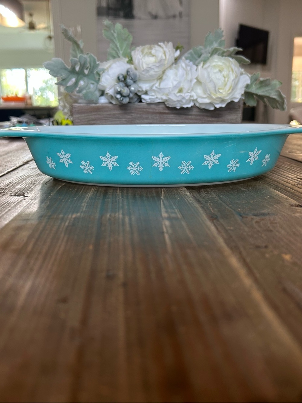 Pyrex Snowflake Turquoise 1.5 Qt Casserole Serving Dish Vintage Holiday Pyrex